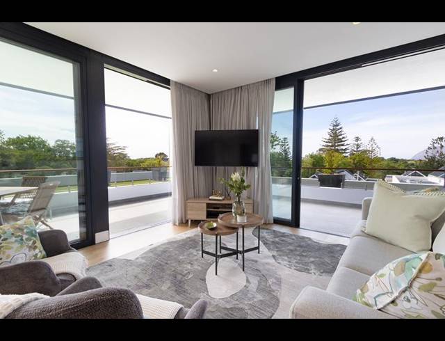 2 BEDROOM PROPERTY TO RENT IN CONSTANTIA